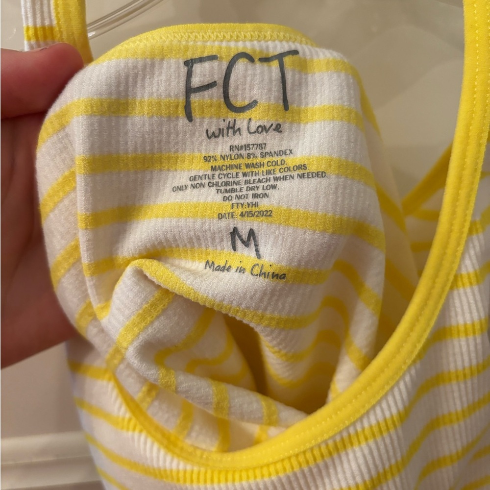 Yellow top - Picture 3 of 3